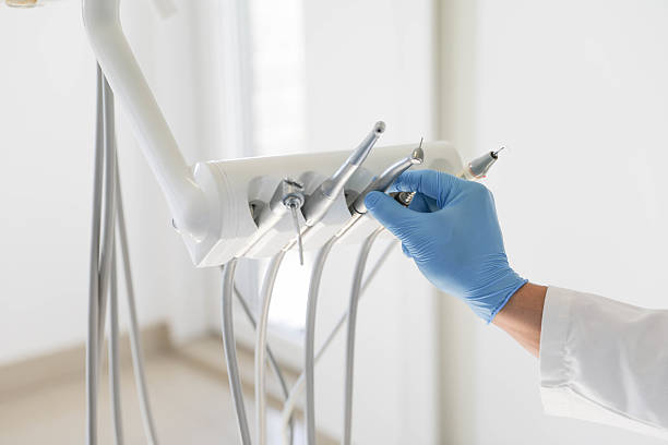 24/7 Emergency Tooth Extraction experts in Williamsburg, FL